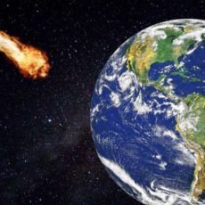 Palle di fuoco che illuminano il cielo. Cosa sta succedendo alla Terra?