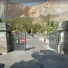 850 morti in un tendone: la vergogna del cimitero