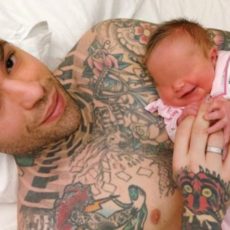 La foto di Fedez con Vittoria: il dettaglio scatena i commenti dei fan