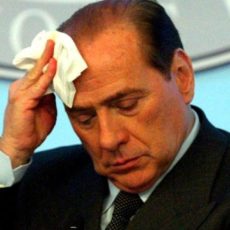 Berlusconi esce dall’ospedale: ora attende il processo Ruby