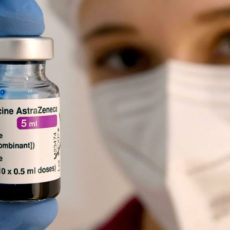 Vaccino AstraZeneca, l’Aifa avverte: “c’è una nuova contro indicazione”