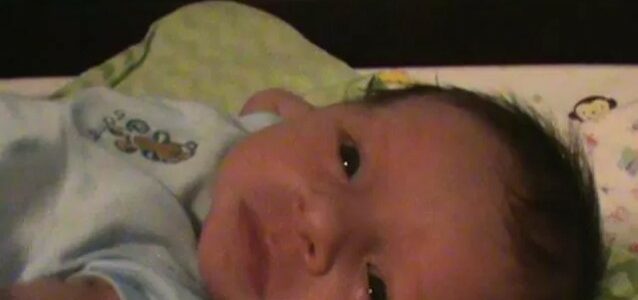 LA FIGLIA DORME SOLO UN’ORA AL GIORNO, I GENITORI ALLARMATI: “ABBIAMO CAPITO SUBITO CHE QUALCOSA NON ANDAVA”