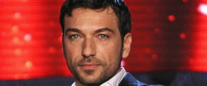 COSTANTINO VITAGLIANO SENZA FRENI: LA RIVELAZIONE SHOCK SU MARIA DE FILIPPI CHE SCONVOLGE I FAN