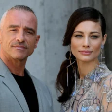 EROS RAMAZZOTTI, L’EX MOGLIE VITTIMA DI UN TERRIBILE DRAMMA: “MORTA DOPO STRAZIANTI DOLORI”