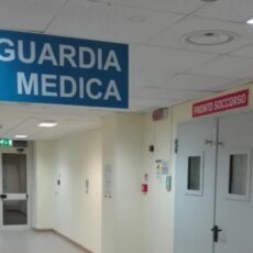 ITALIA, MEDICO DI GUARDIA SI RIFIUTA DI VISITARE I PAZIENTI